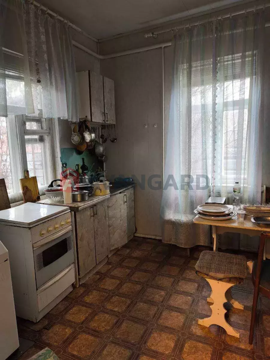 ������� �������, 90 ��.�. ���� 1