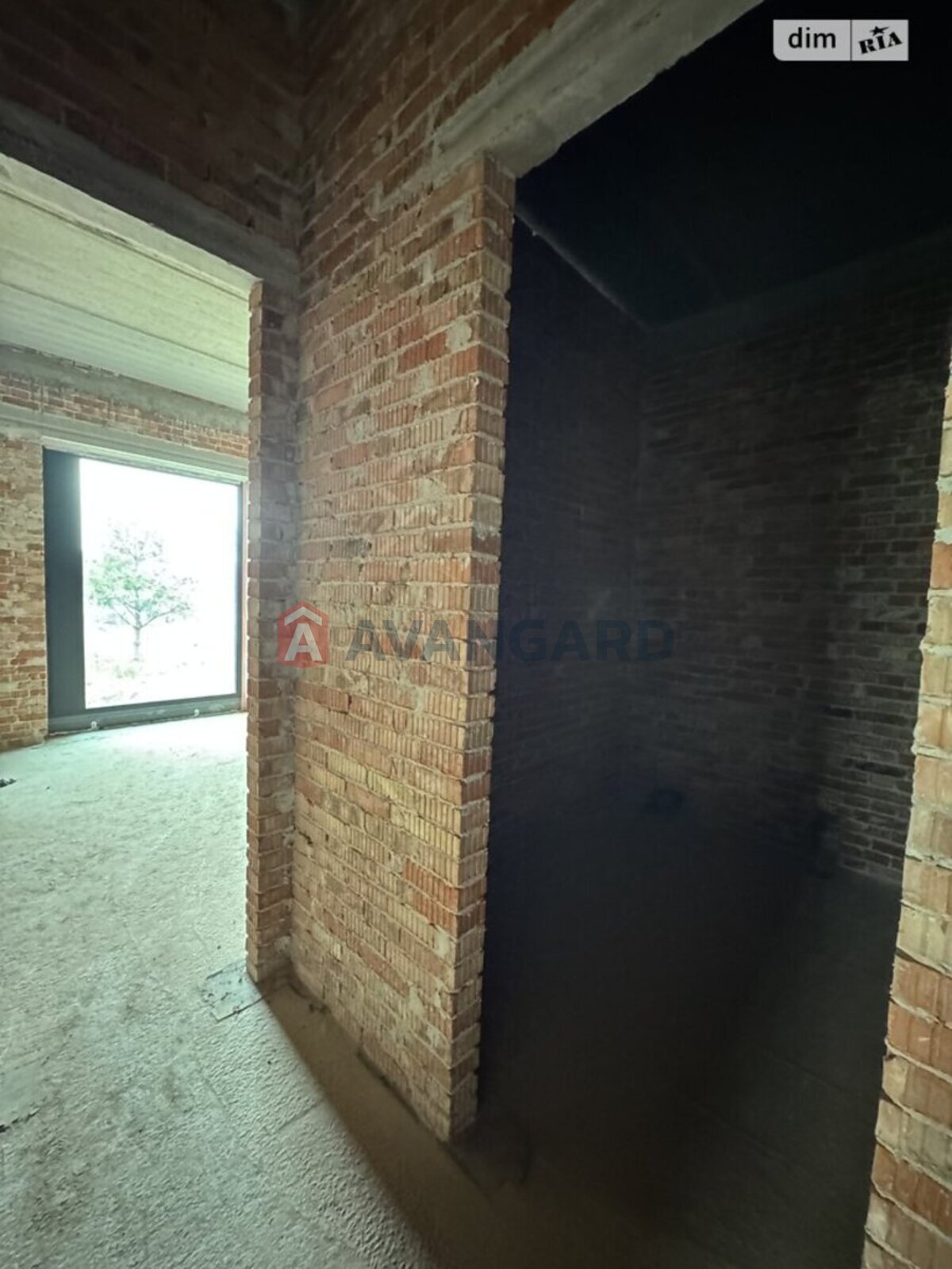 �������, 272 ��.�. ���� 17