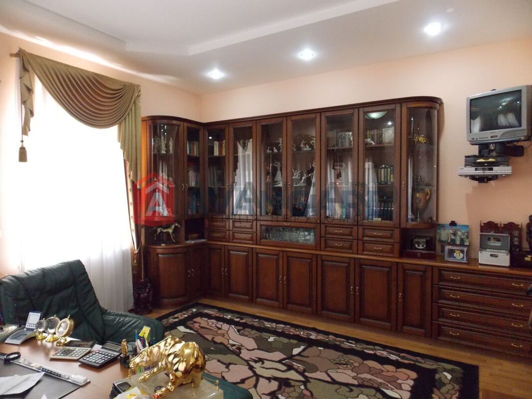 ���, 280 ��.�. ���� 10