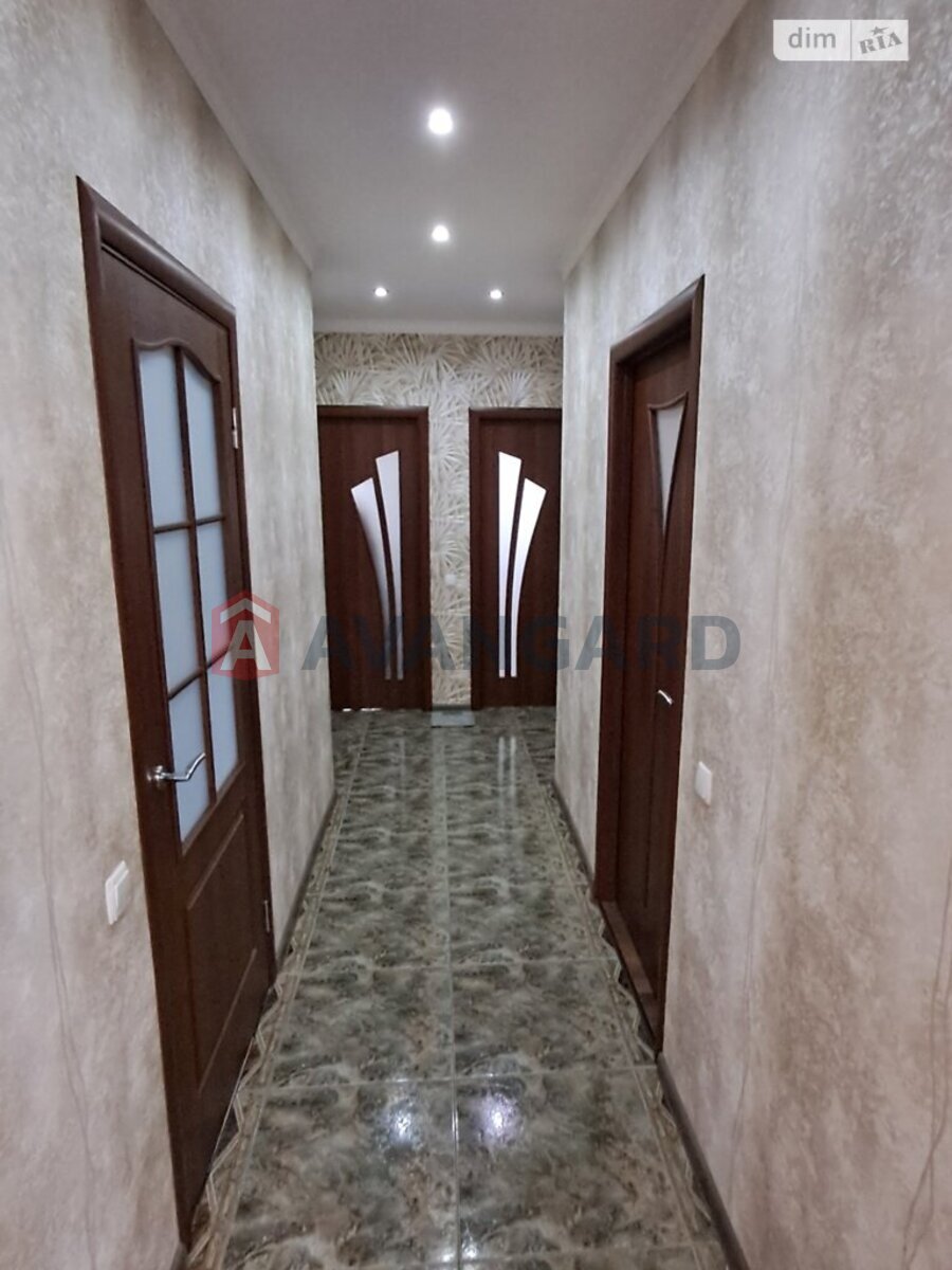 �������, 90 ��.�. ���� 3