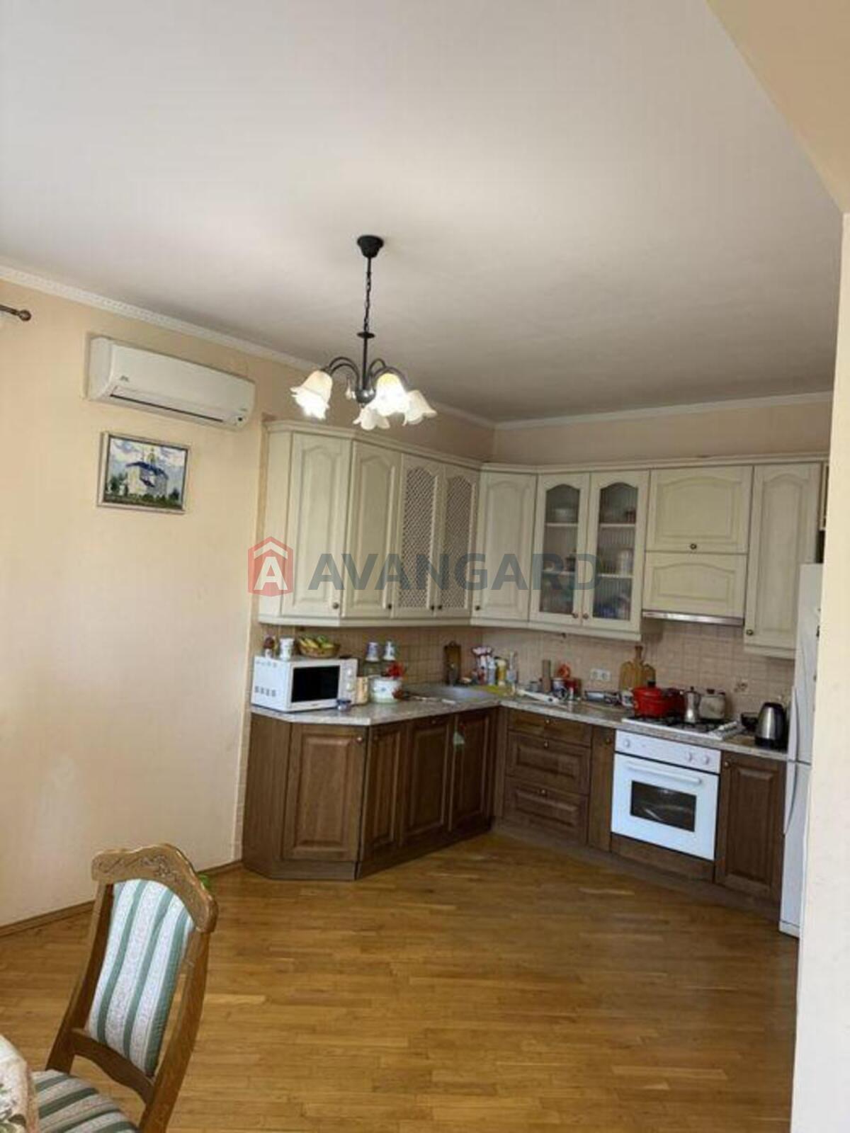 �������, 160 ��.�. ���� 8