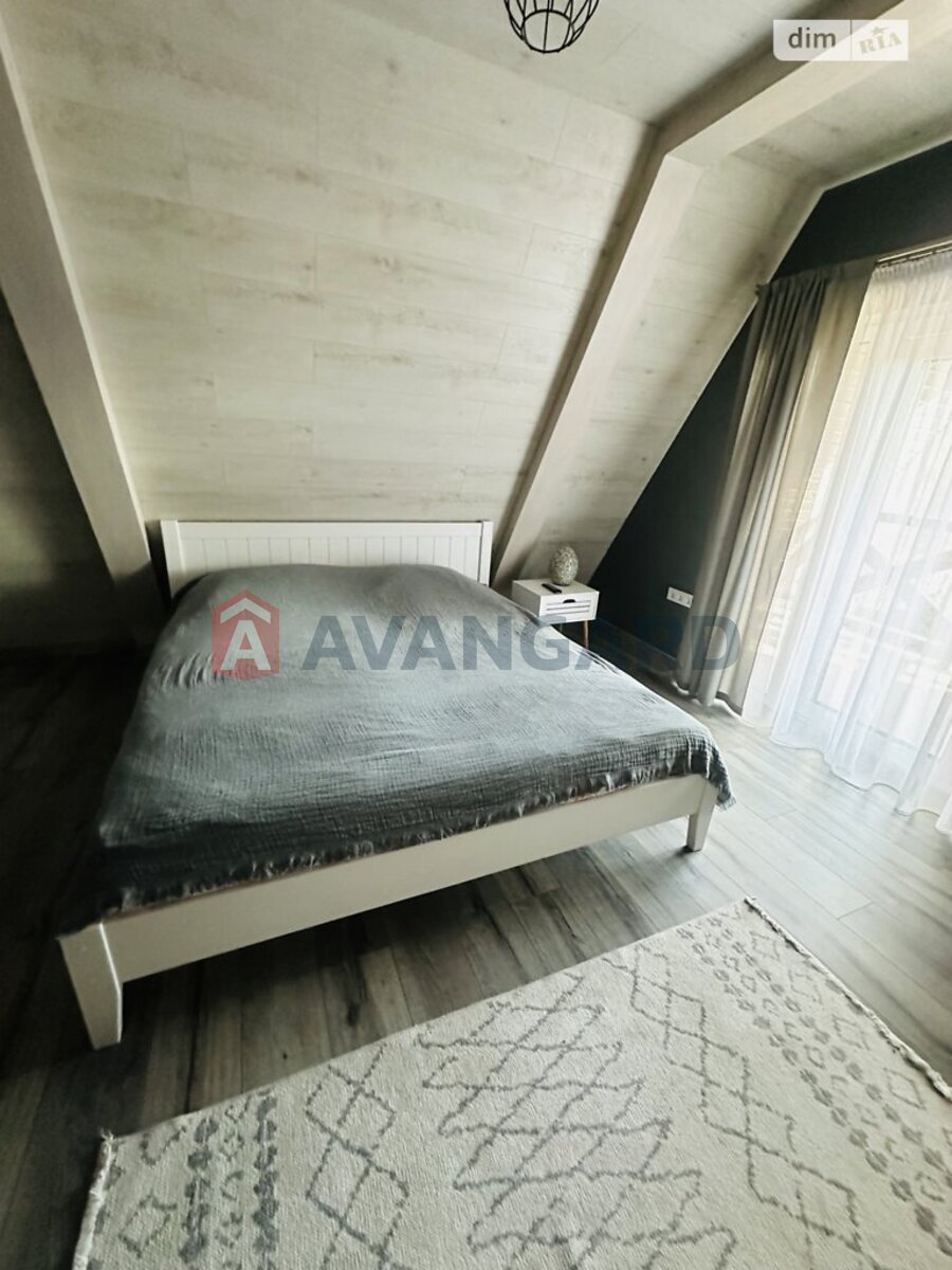 �������, 90 ��.�. ���� 12