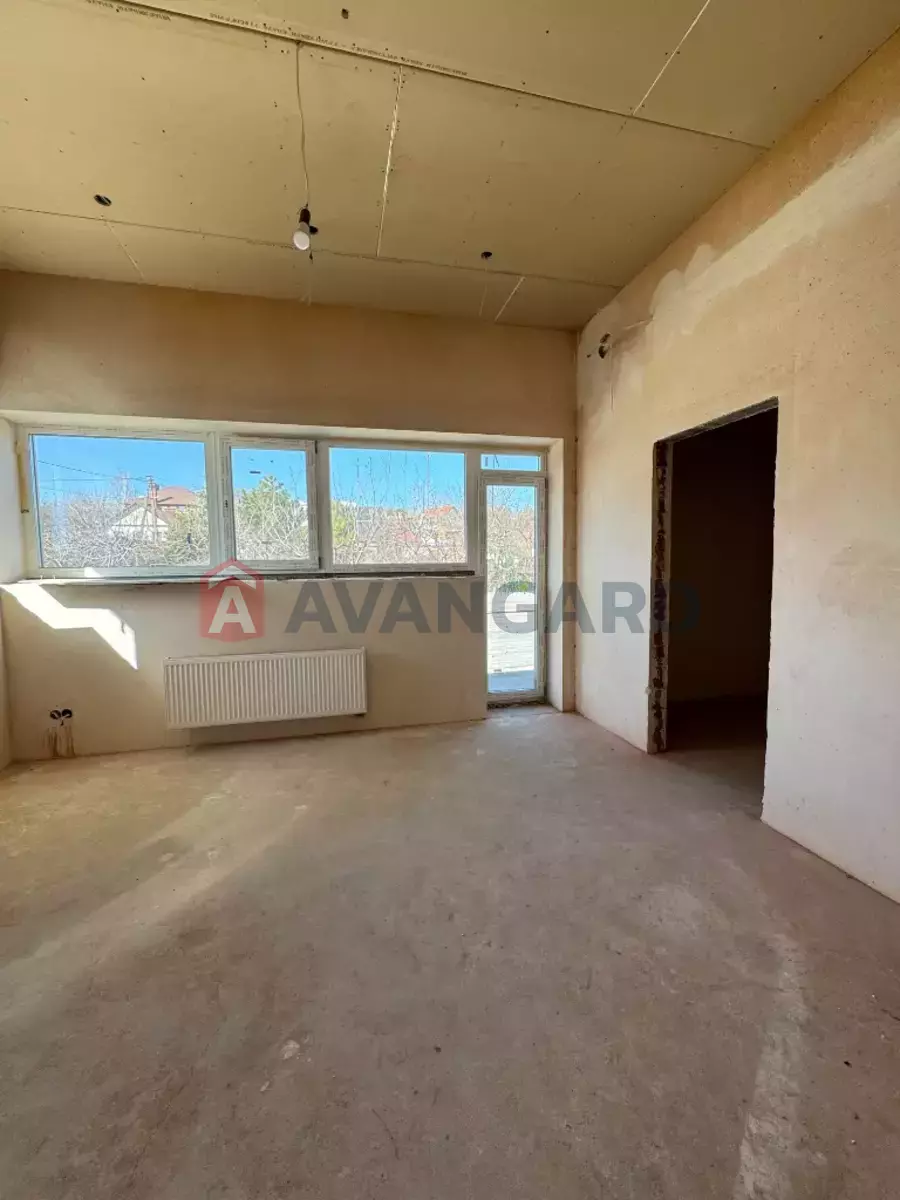 �������, 280 ��.�. ���� 15