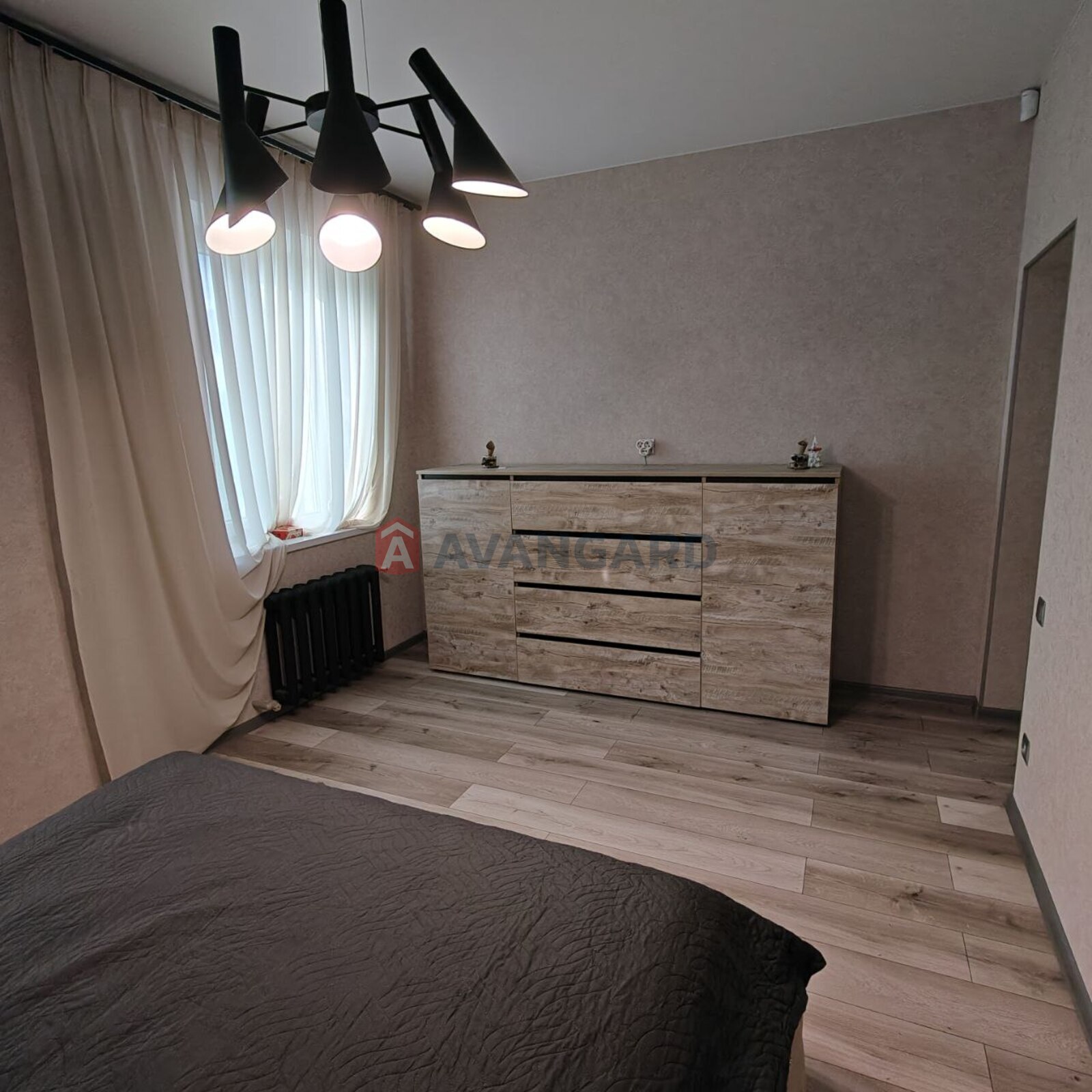 ������� �������, 55 ��.�. ���� 11