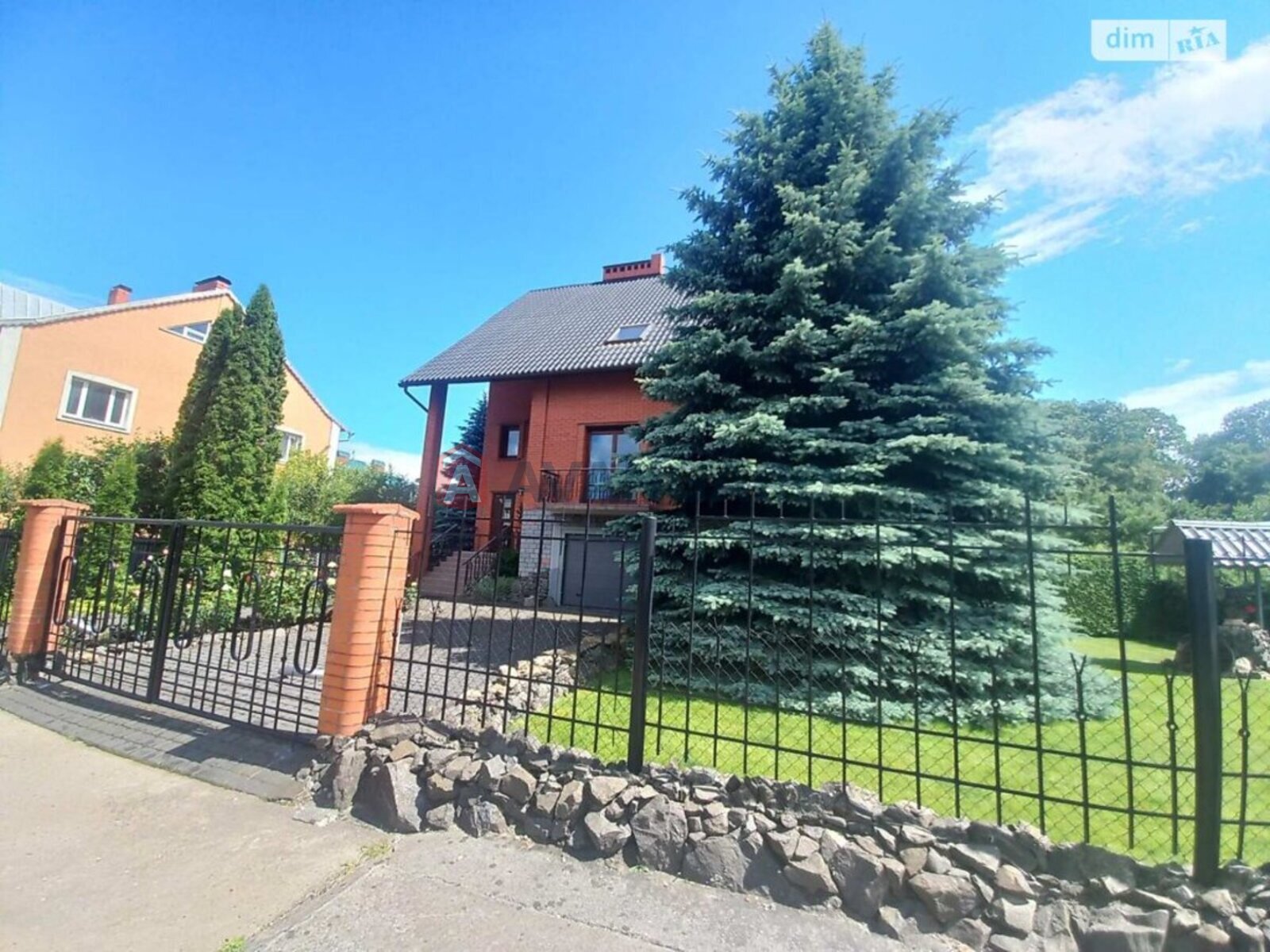 �������, 400 ��.�. ���� 1