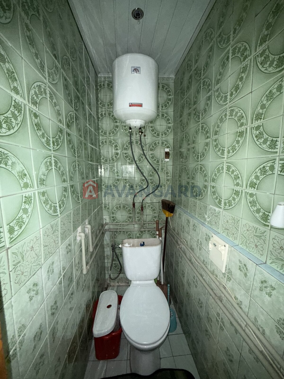 ����, 100 ��.�. ���� 6