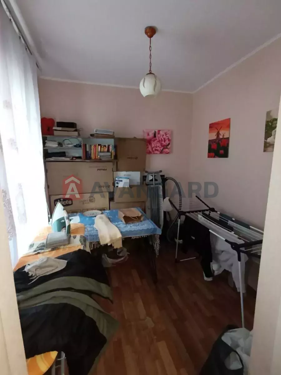 ������� �������, 40 ��.�. ���� 8