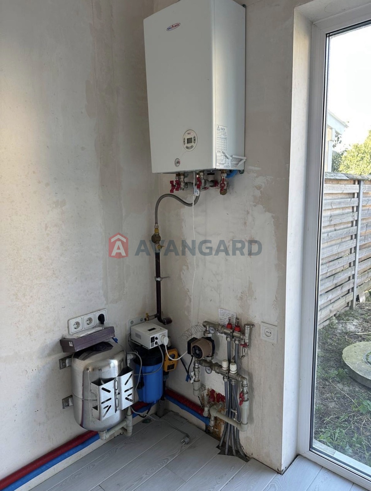 ��������, 100 ��.�. ���� 7