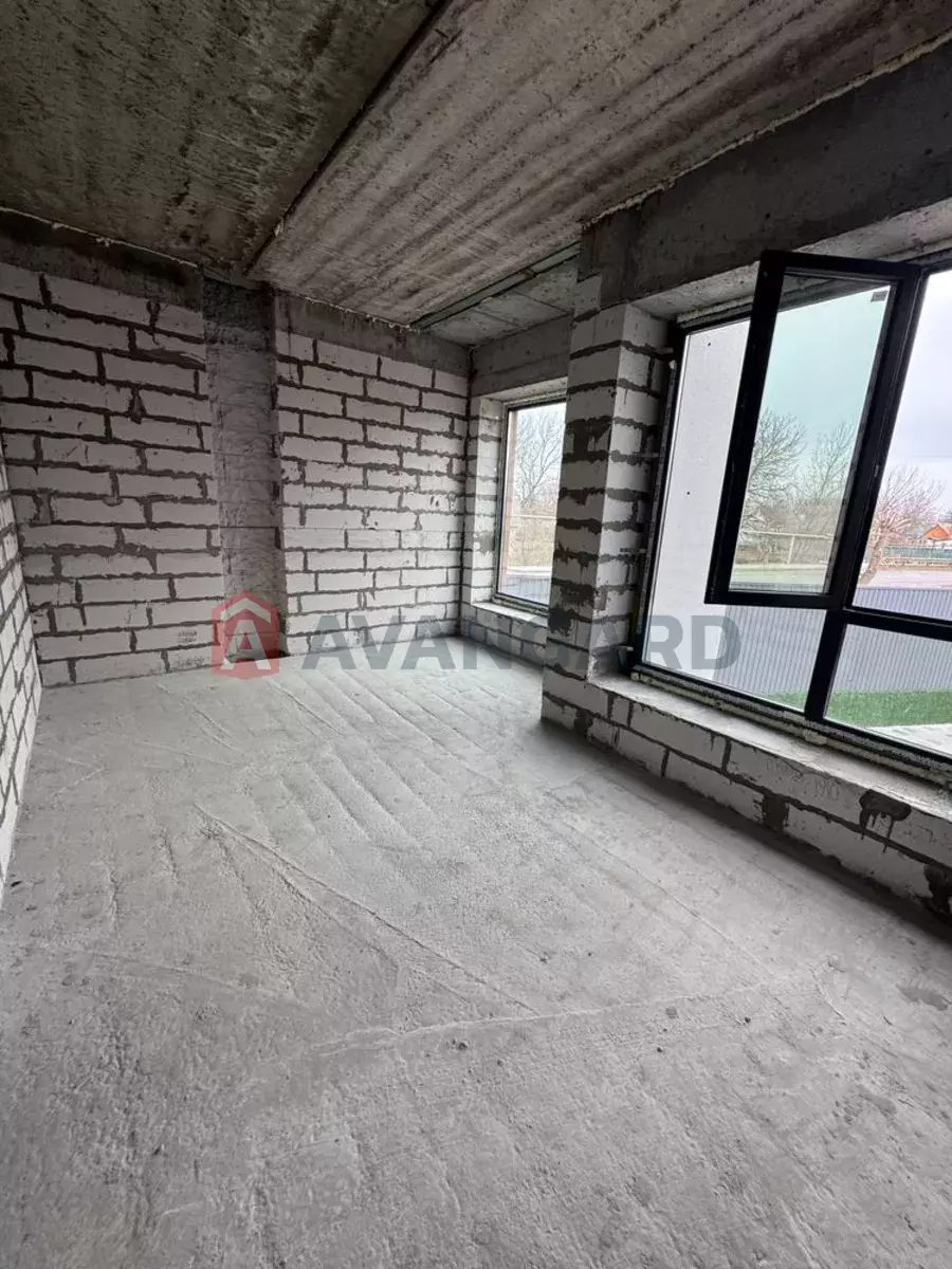 100 ��.�. ���� 16