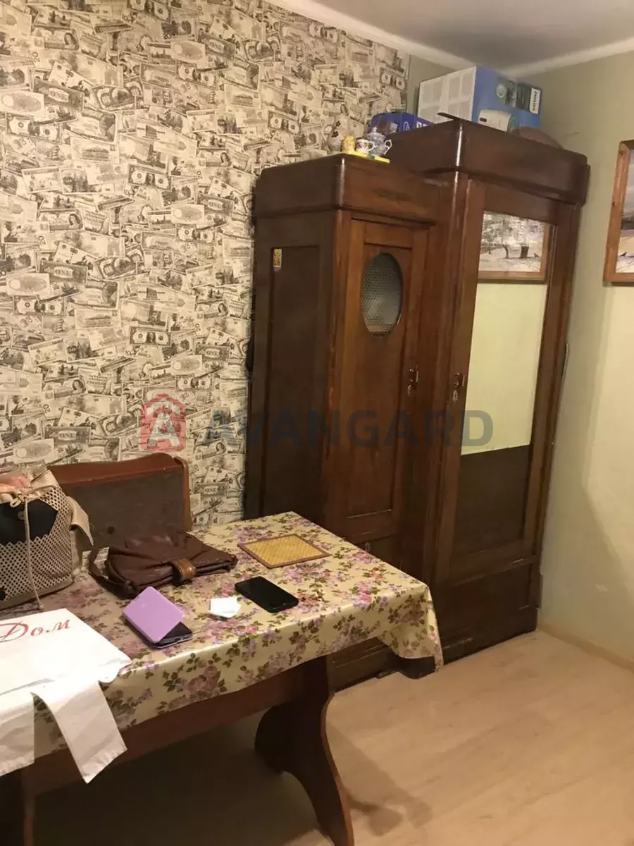 ������� �������, 30 ��.�. ���� 6