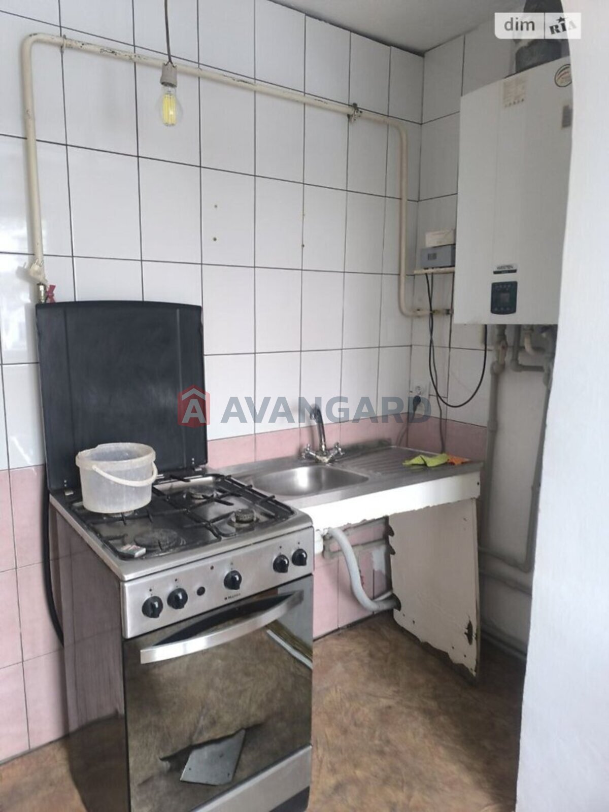 �������, 83 ��.�. ���� 13