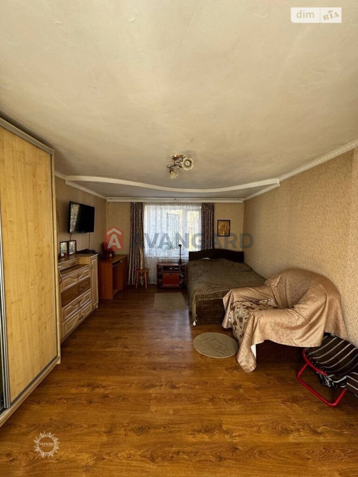 �������, 90 ��.�. ���� 8