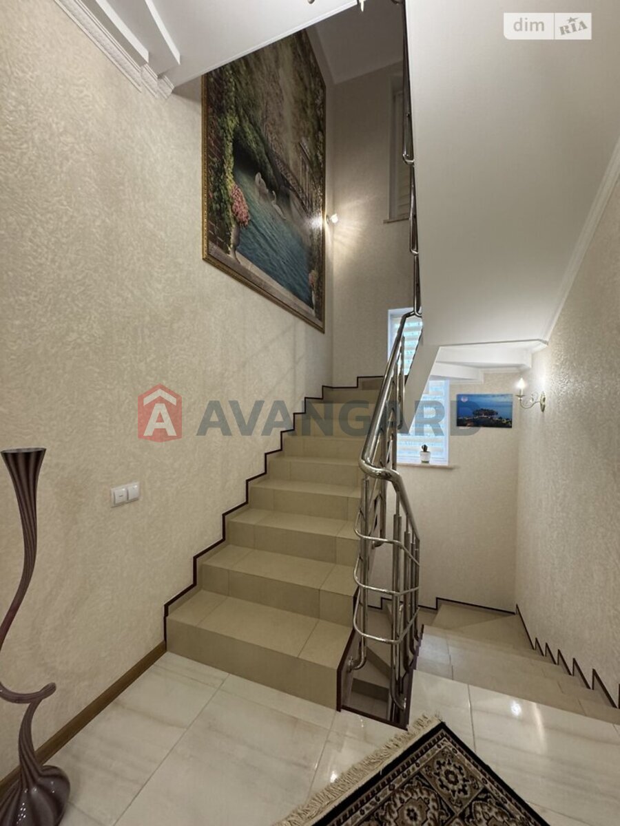 �������, 403 ��.�. ���� 16