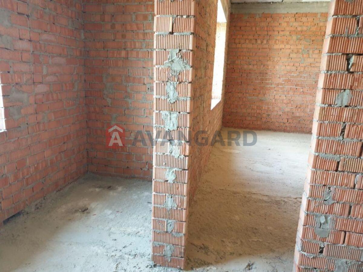 �������, 300 ��.�. ���� 9