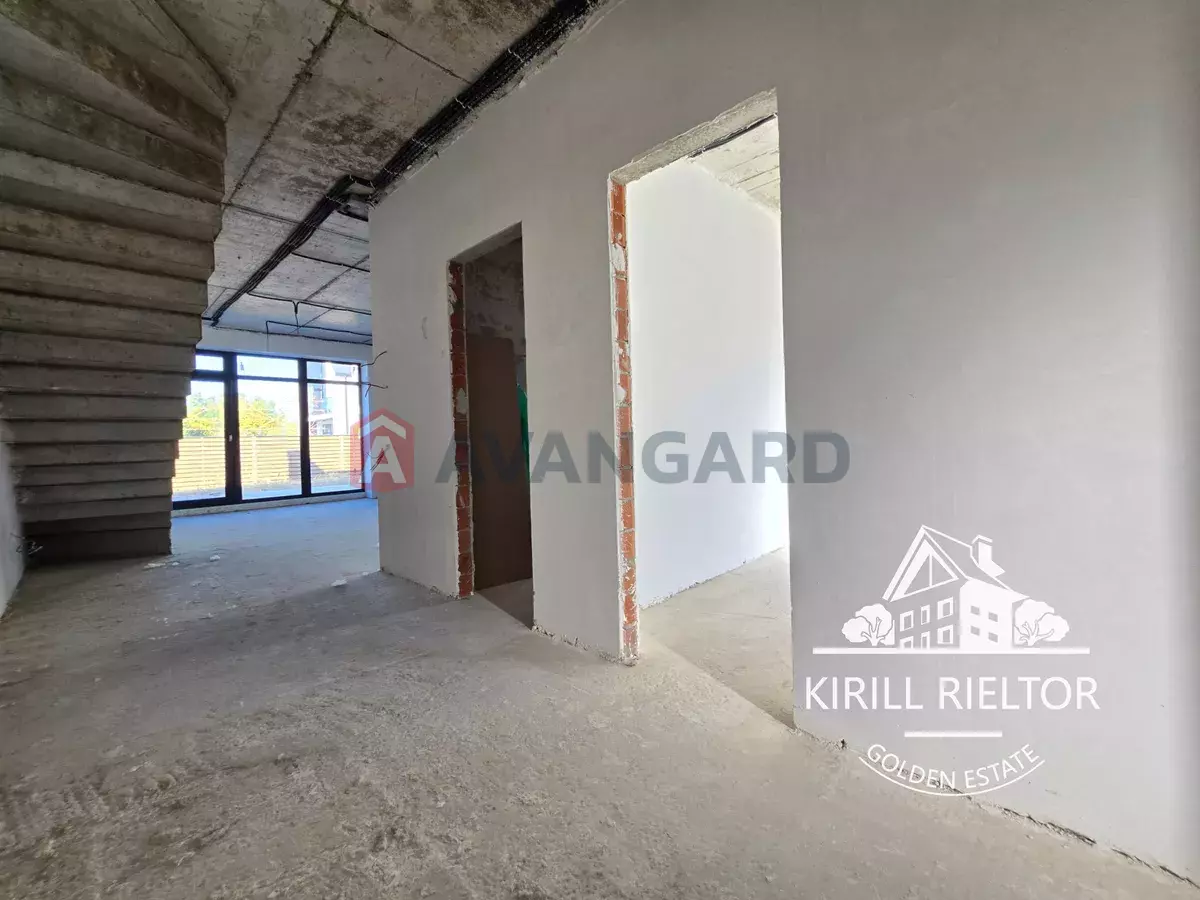 �������, 120 ��.�. ���� 10