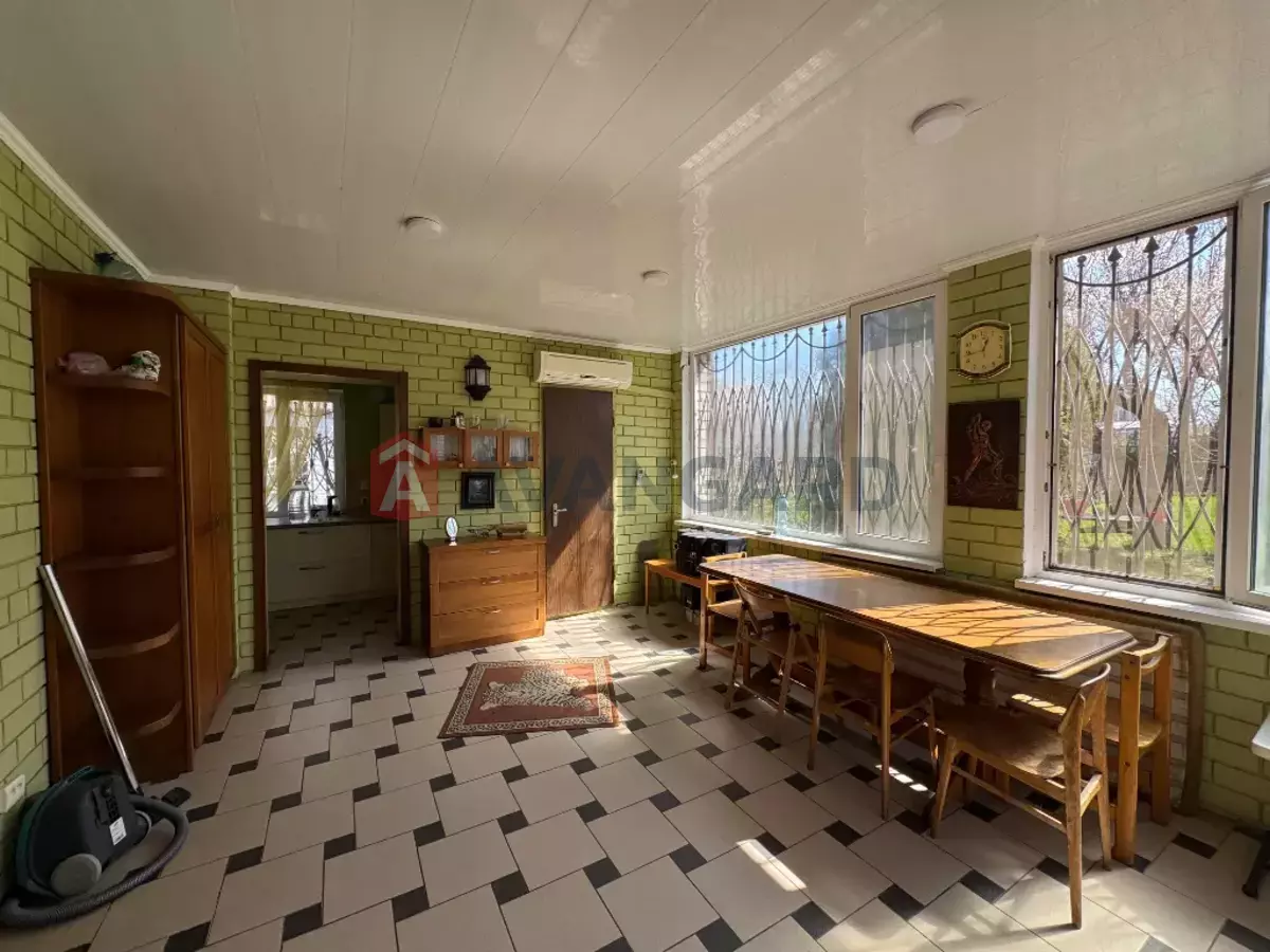 ����, 75 ��.�. ���� 17