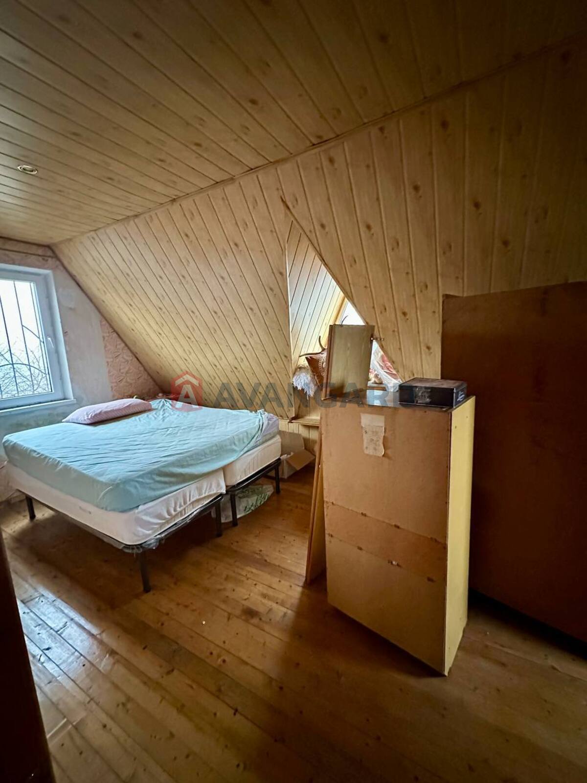 ����, 80 ��.�. ���� 9