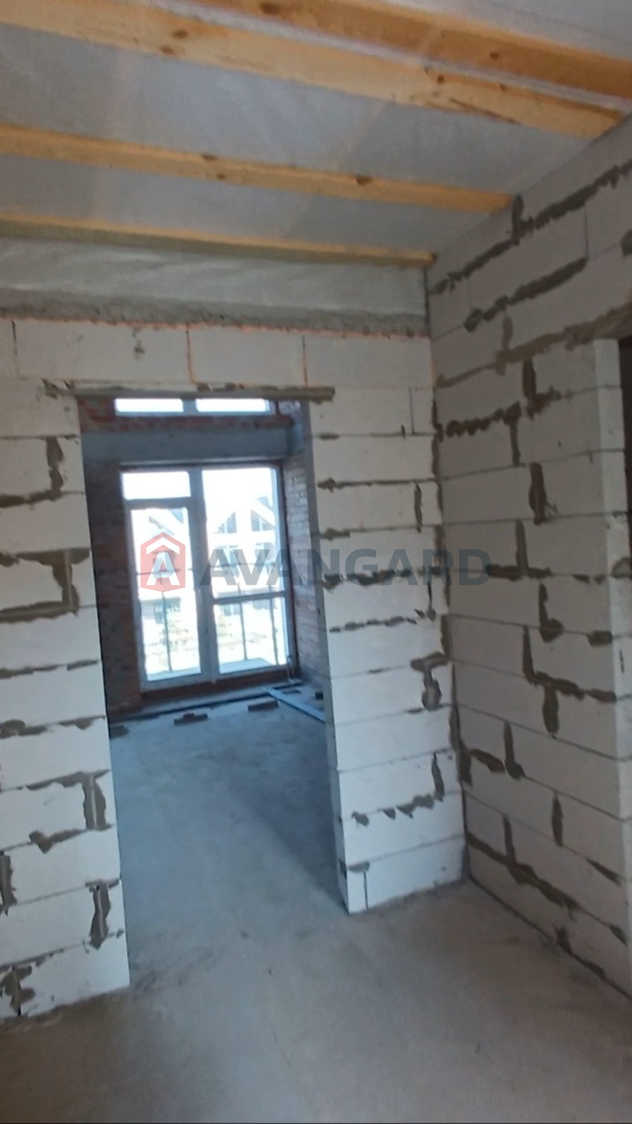 ��������, 180 ��.�. ���� 8