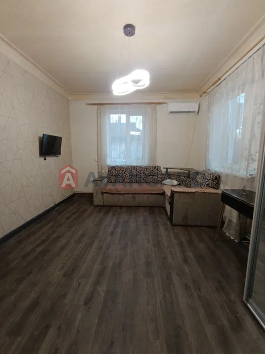 ������� �������, 50 ��.�. ���� 13