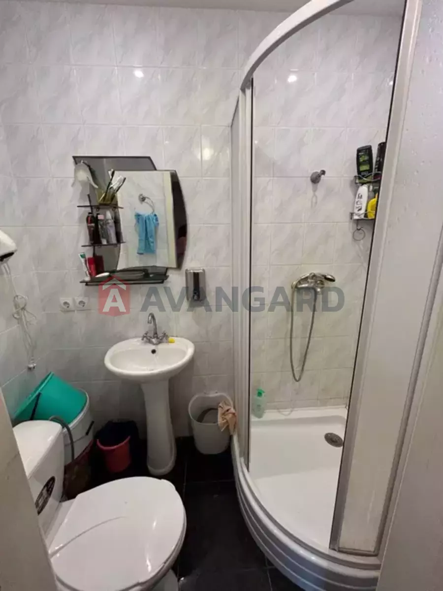 �������, 400 ��.�. ���� 12