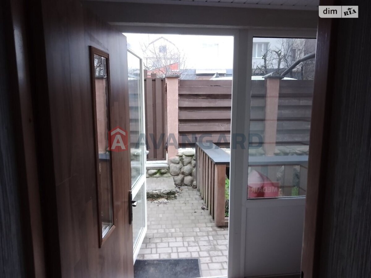 �������, 151 ��.�. ���� 8