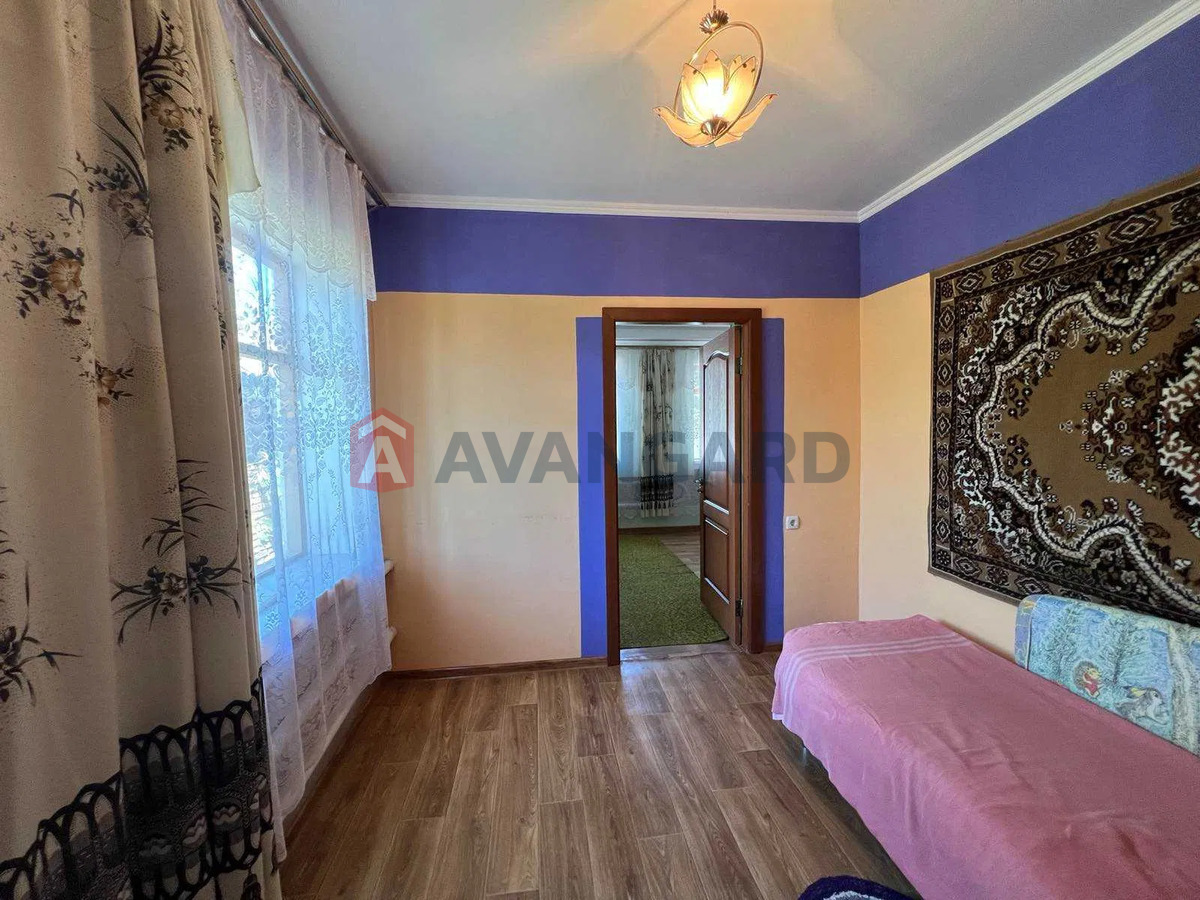 ������� �������, 43 ��.�. ���� 4