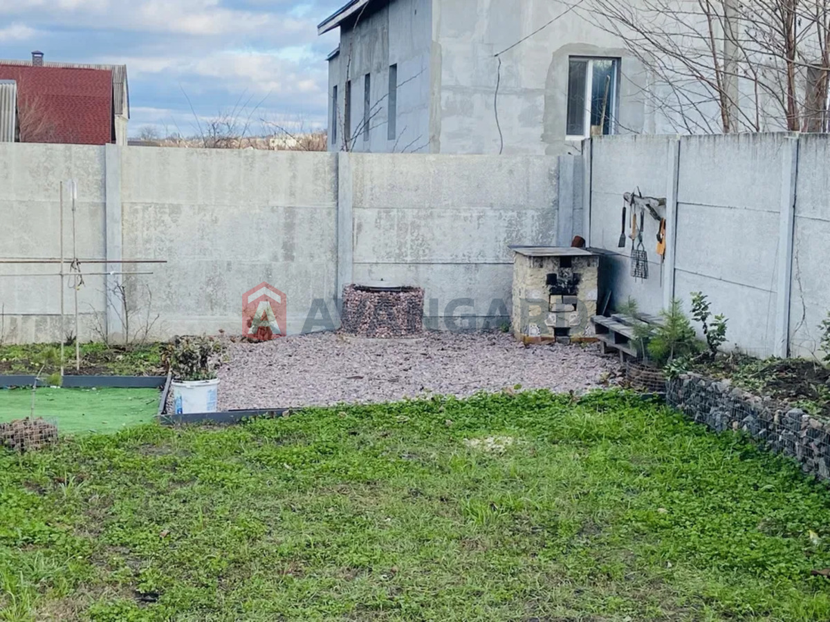 �������, 180 ��.�. ���� 4