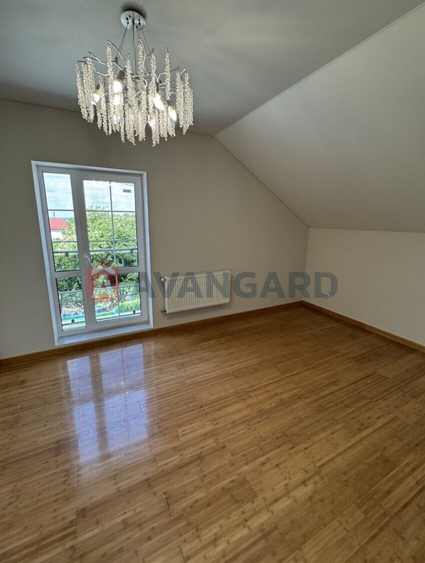 ��������, 104 ��.�. ���� 9