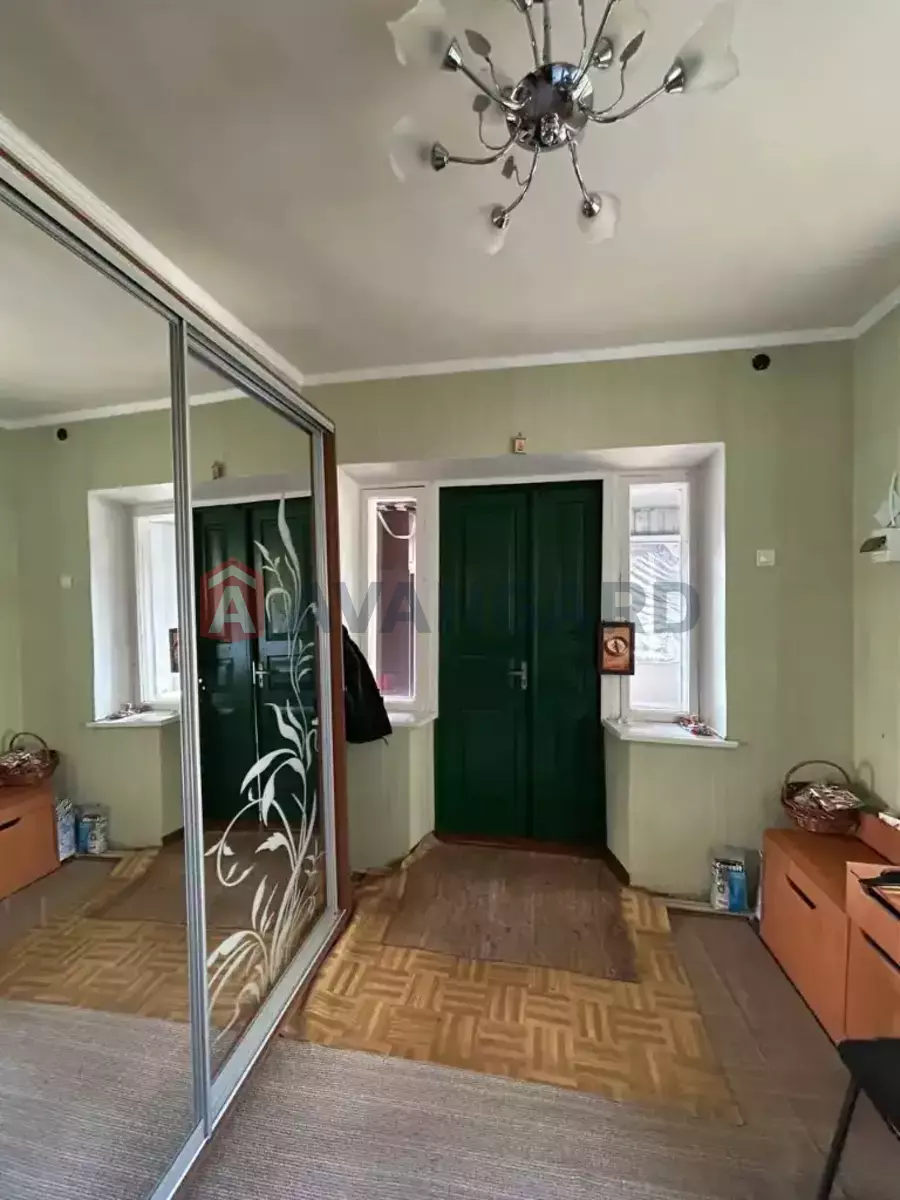 ���, 100 ��.�. ���� 7