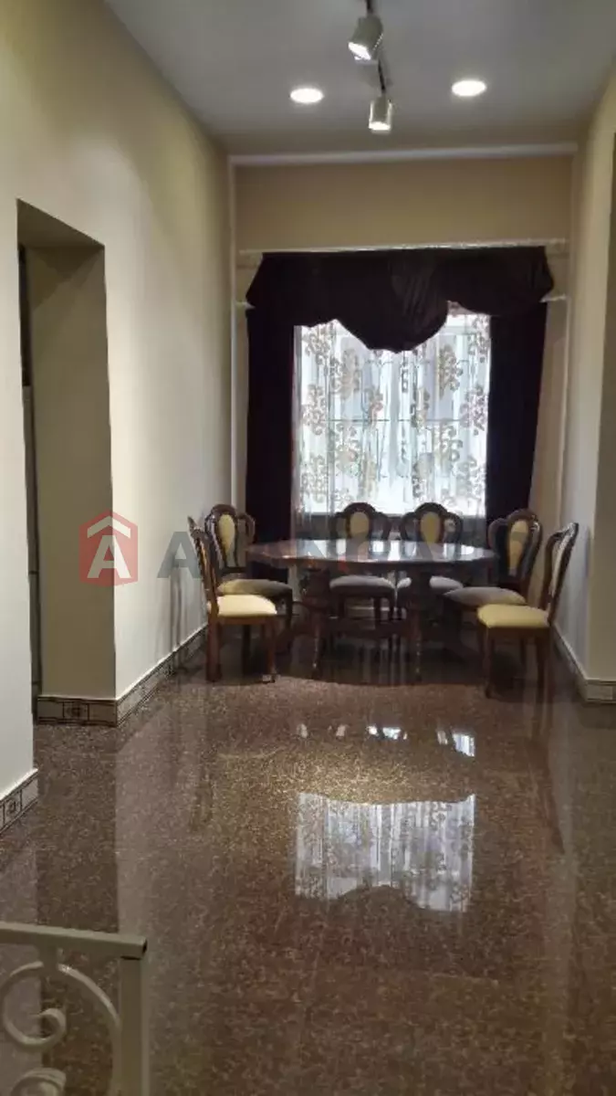 �������, 600 ��.�. ���� 3