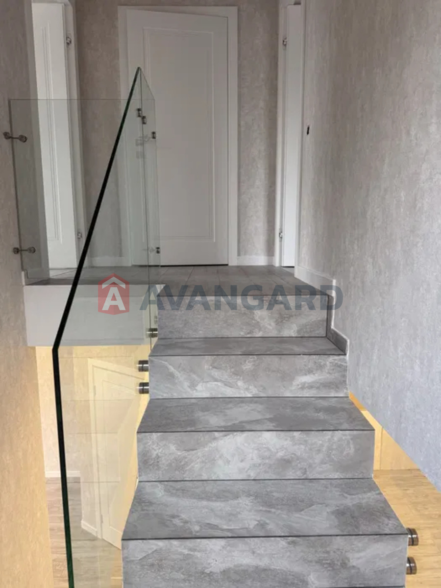 ��������, 90 ��.�. ���� 4