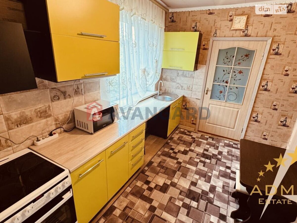 ����� ����, 104 ��.�. ���� 1