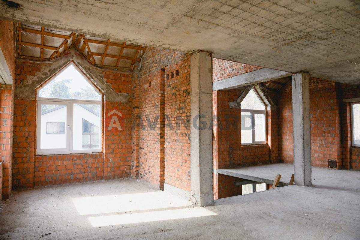 �������, 342 ��.�. ���� 8