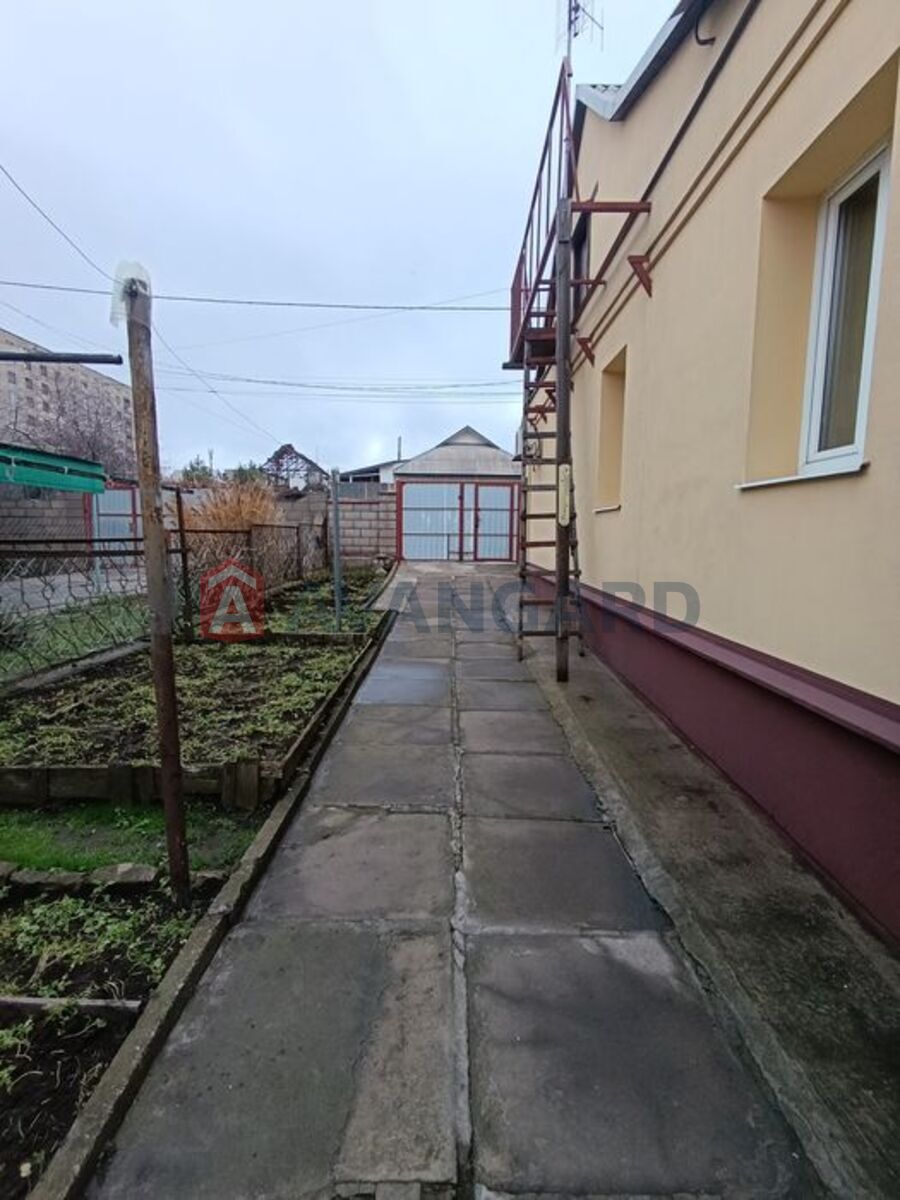 ������� �������, 55 ��.�. ���� 4