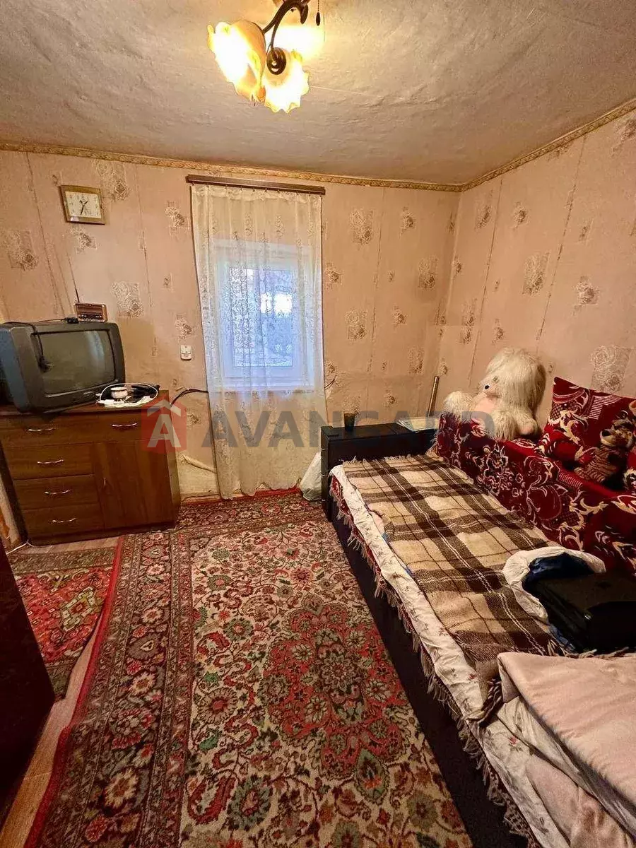 ������� �������, 50 ��.�. ���� 8