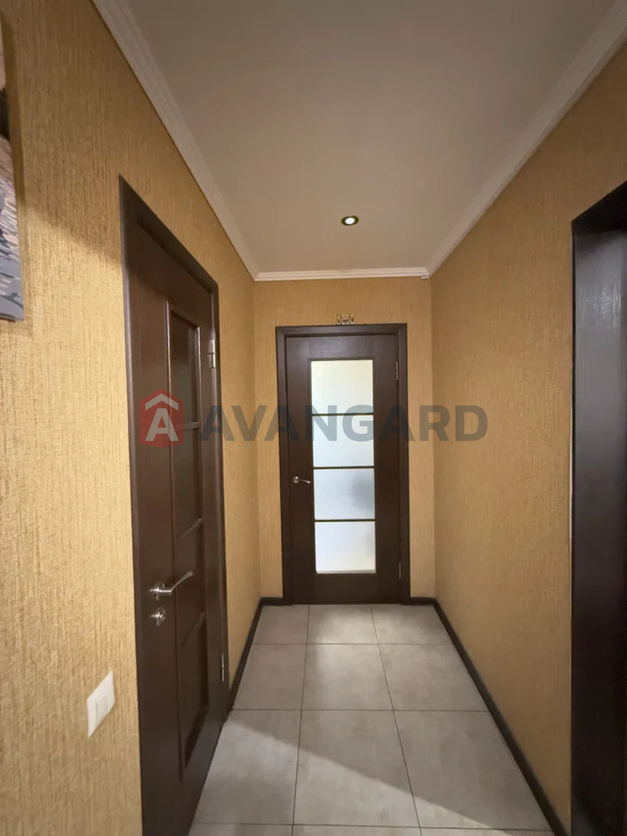 ������� �������, 42 ��.�. ���� 10