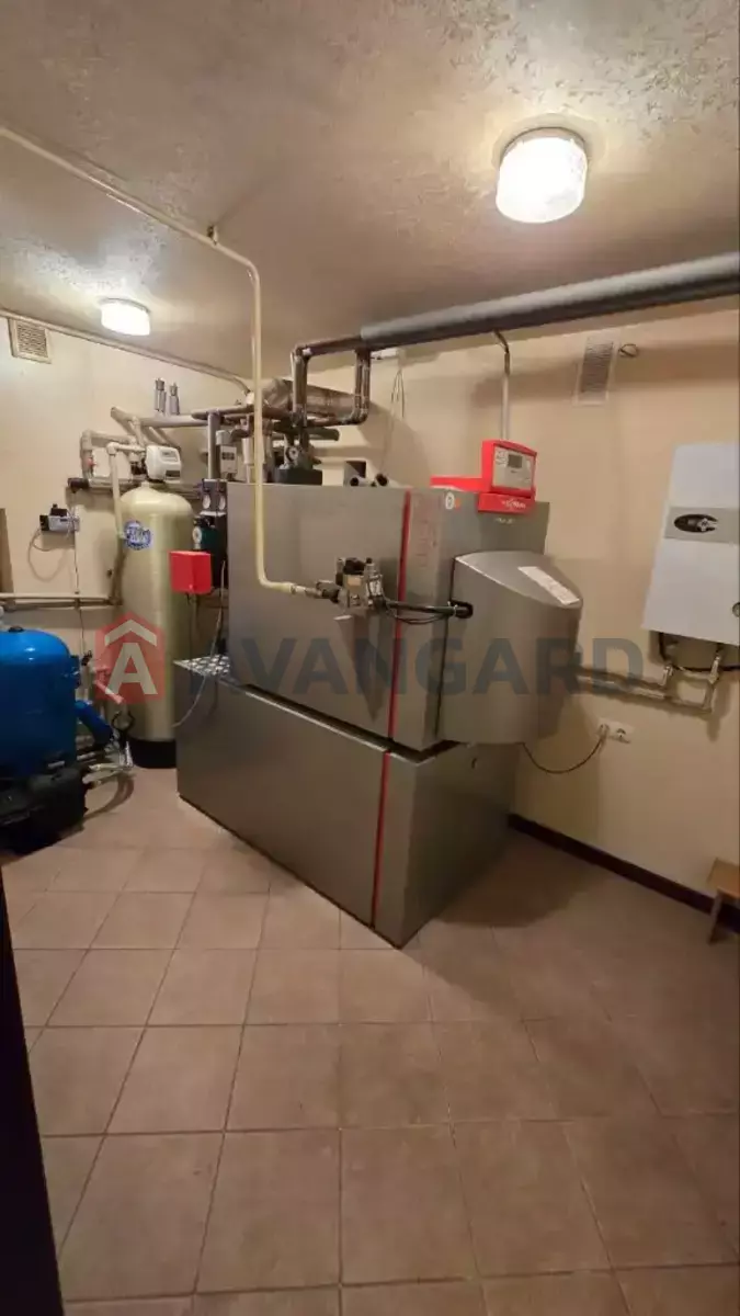 �������, 320 ��.�. ���� 15