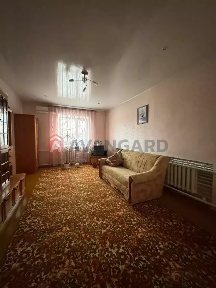 �������, 84 ��.�. ���� 10