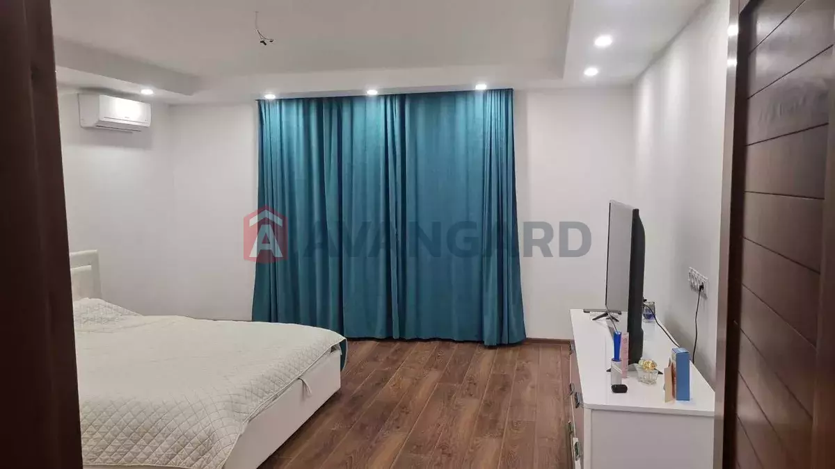 �������, 105 ��.�. ���� 3