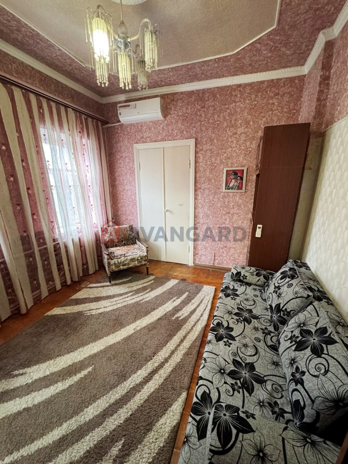 ������� �������, 47 ��.�. ���� 11