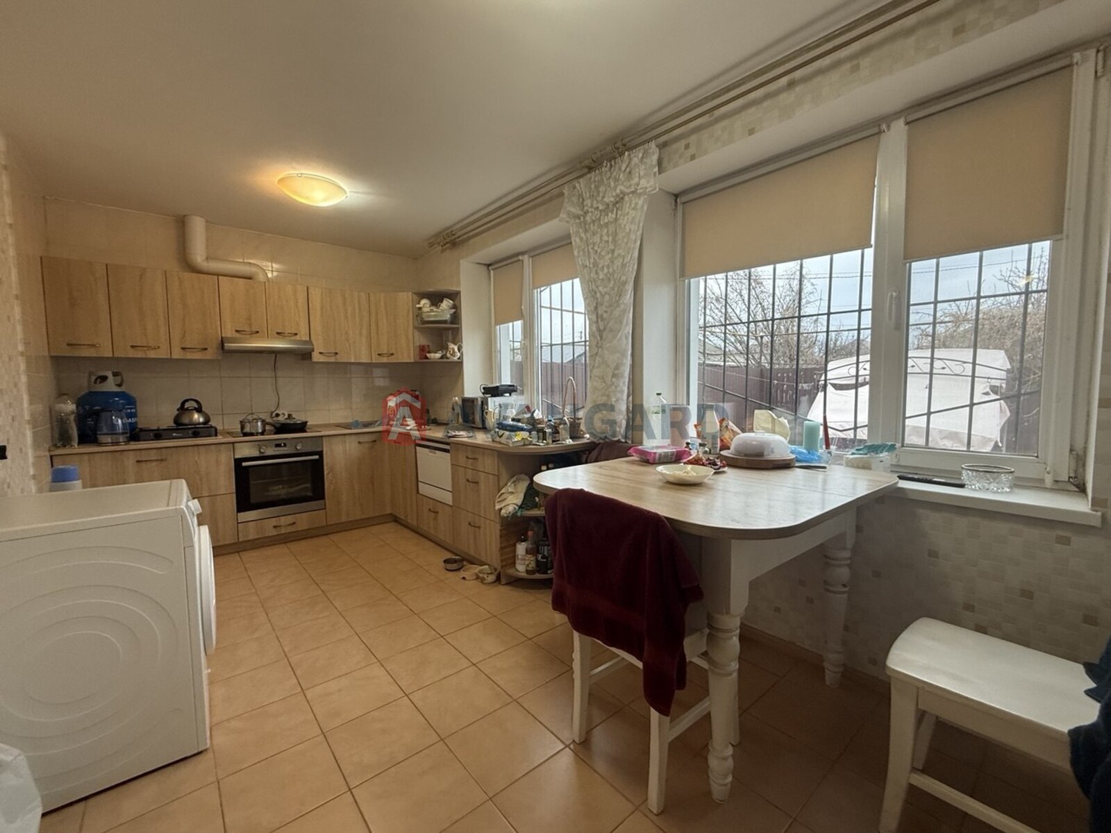 ������� �������, 77 ��.�. ���� 7