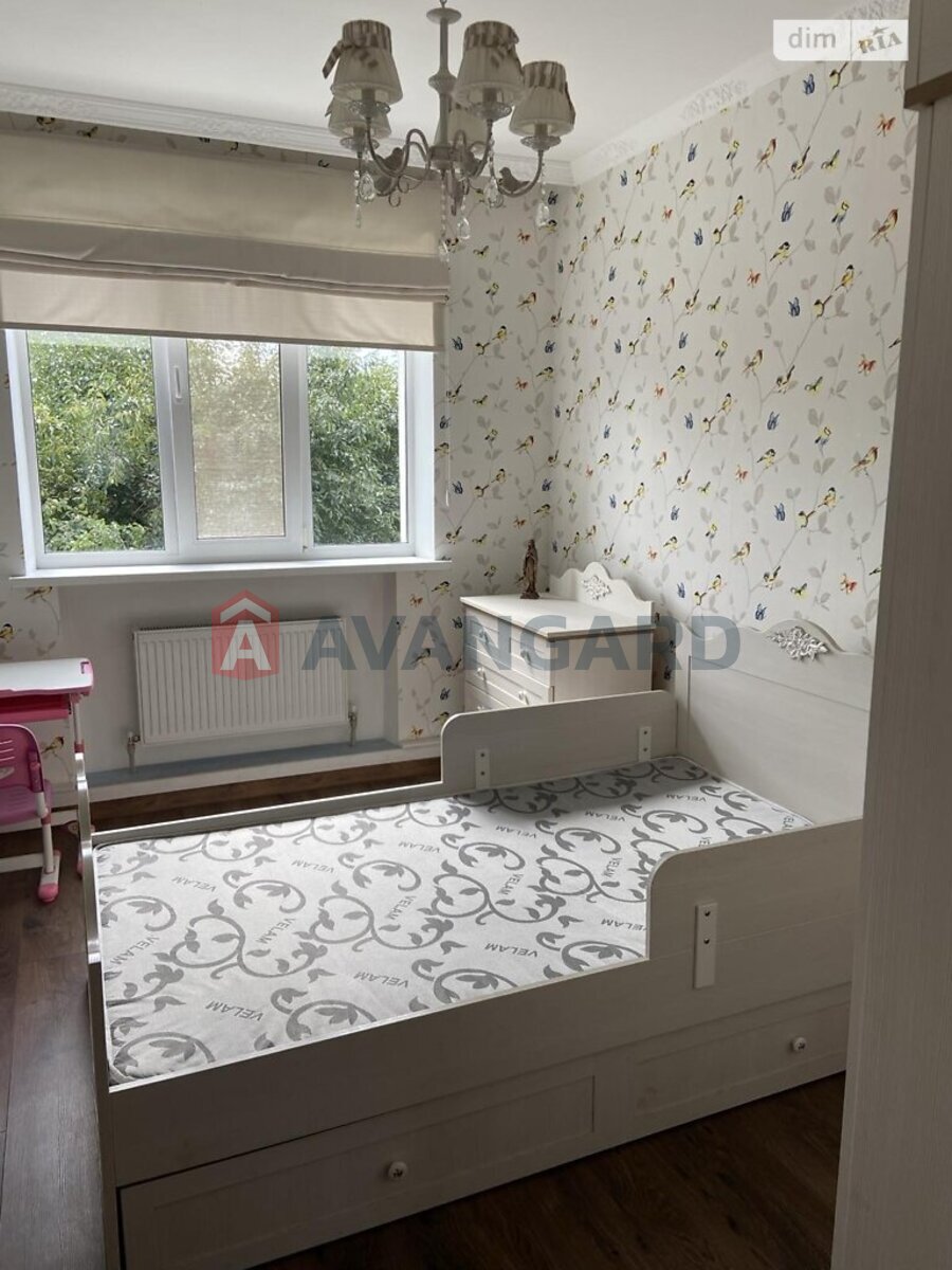 �������, 275 ��.�. ���� 23