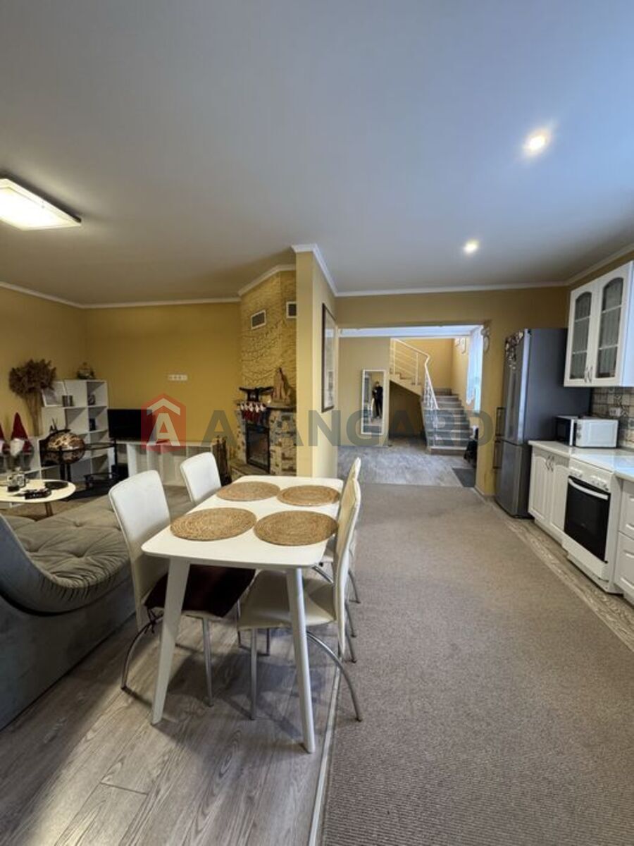 �������, 130 ��.�. ���� 9