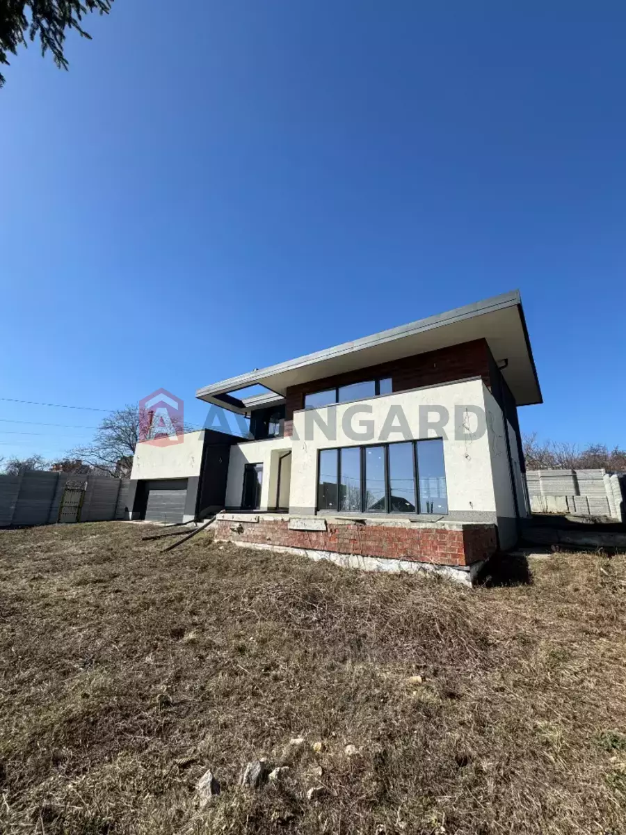 �������, 280 ��.�. ���� 4