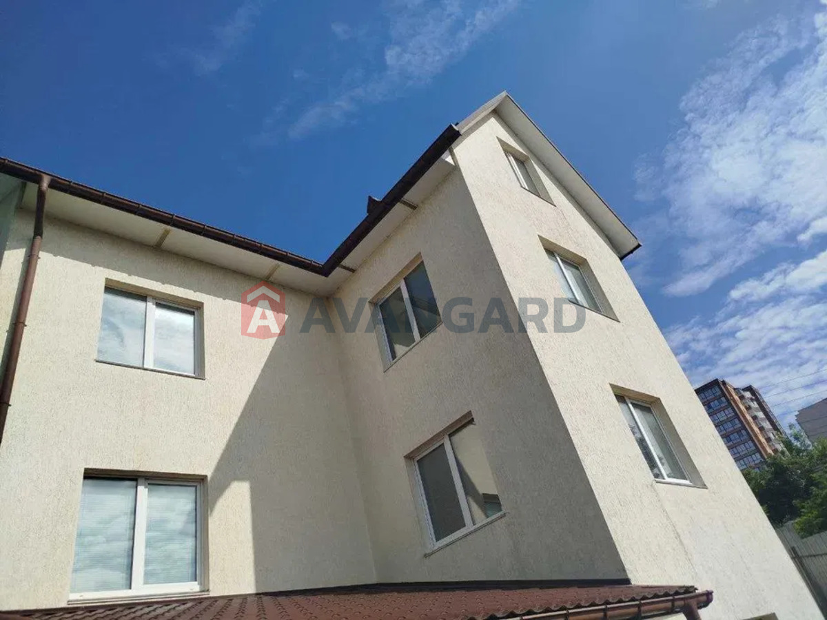 �������, 220 ��.�. ���� 1