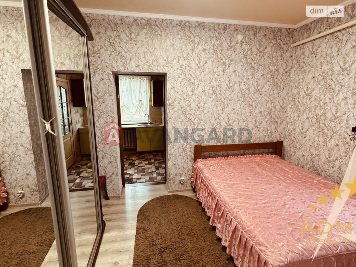 ����� ����, 104 ��.�. ���� 4