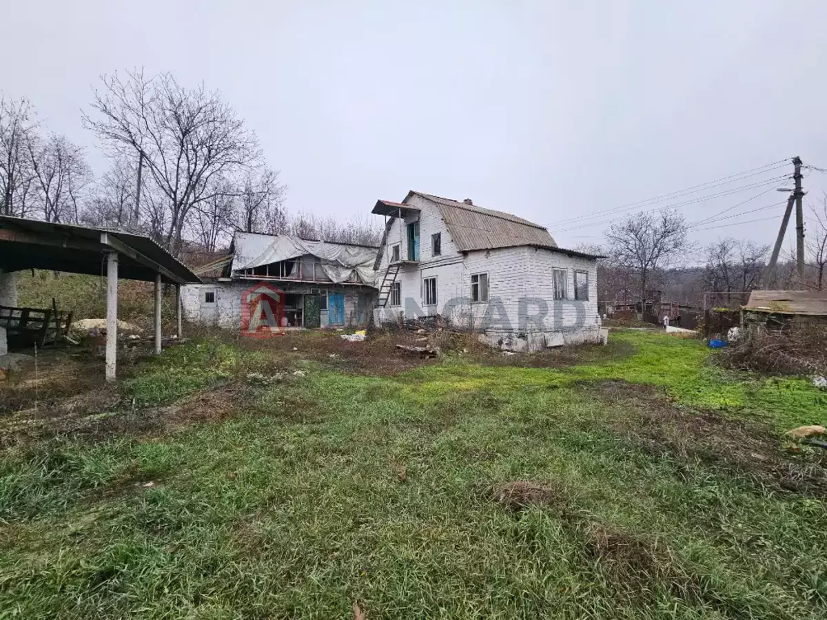 �������, 40 ��.�. ���� 11