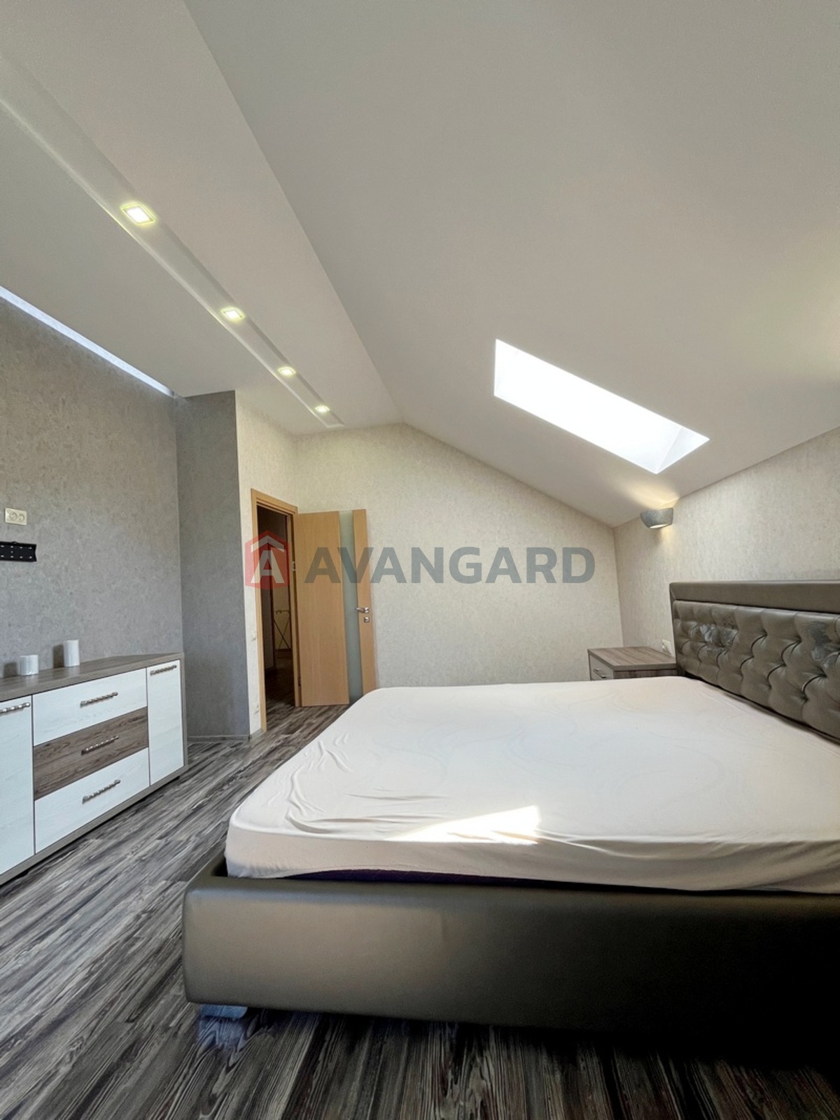 �������, 150 ��.�. ���� 19