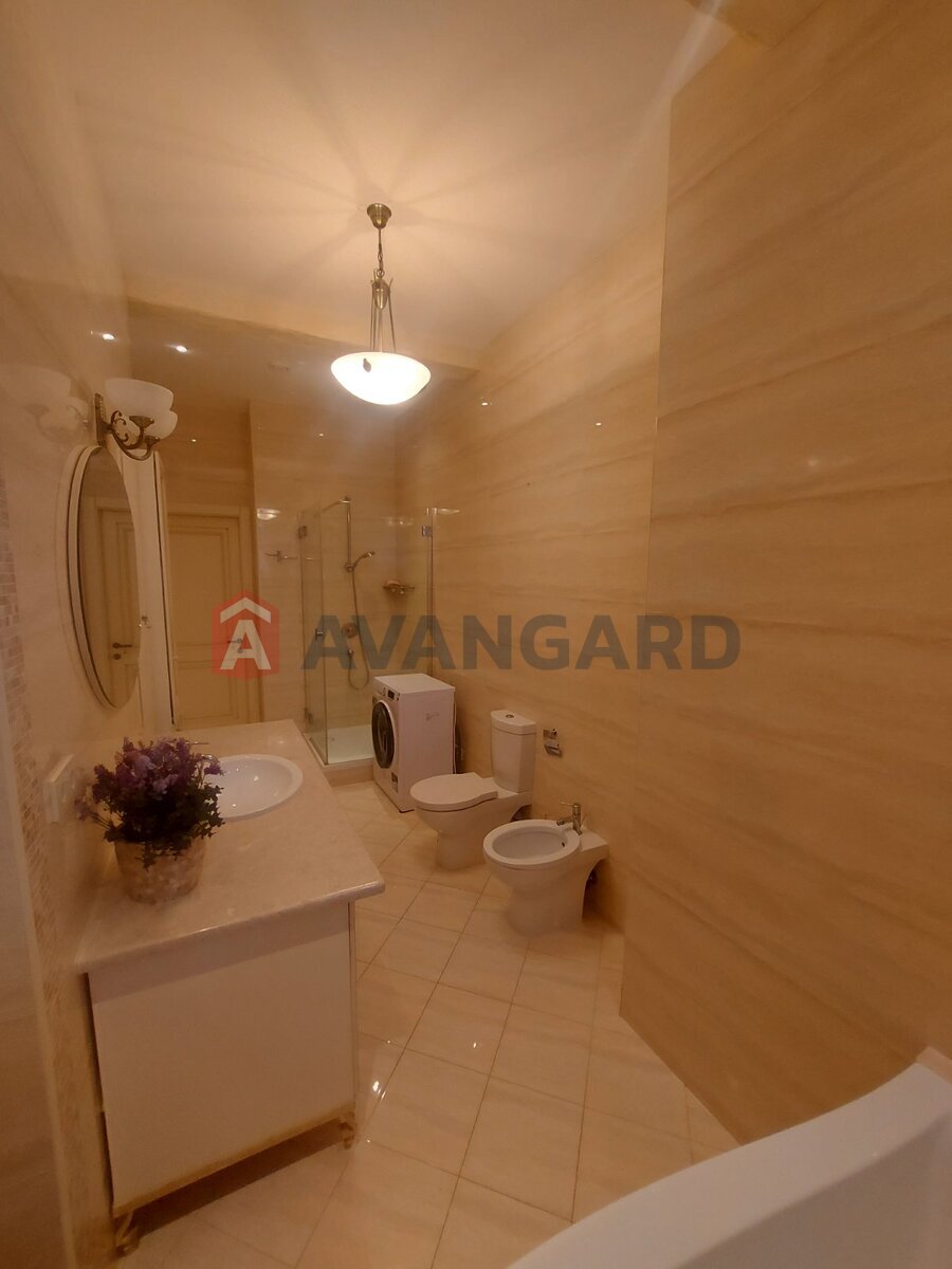 �������, 310 ��.�. ���� 10