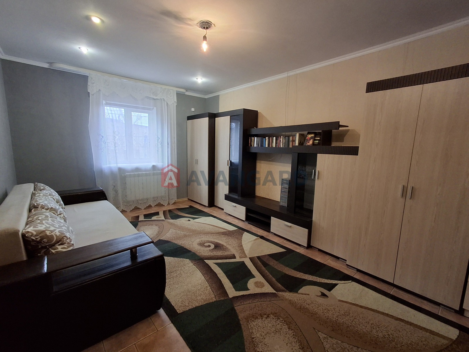 �������, 100 ��.�. ���� 7